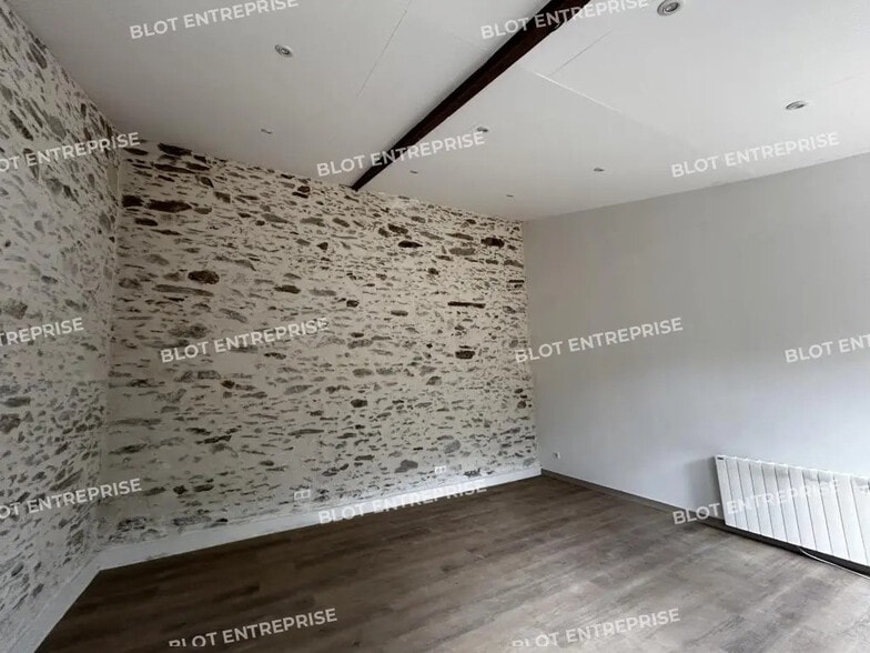 Bureau dans Nantes à louer - Photo de l’immeuble – Image 2 sur 11