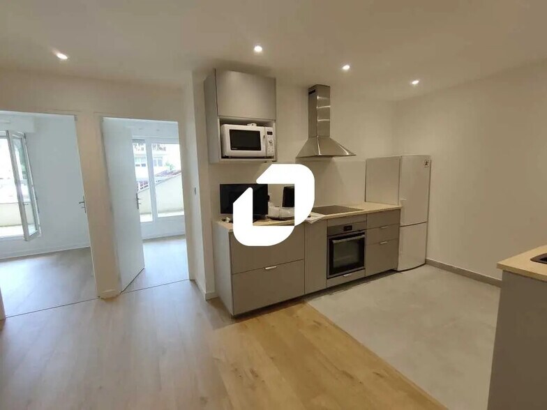 Bureau dans Viroflay à louer - Photo intérieure – Image 3 sur 6