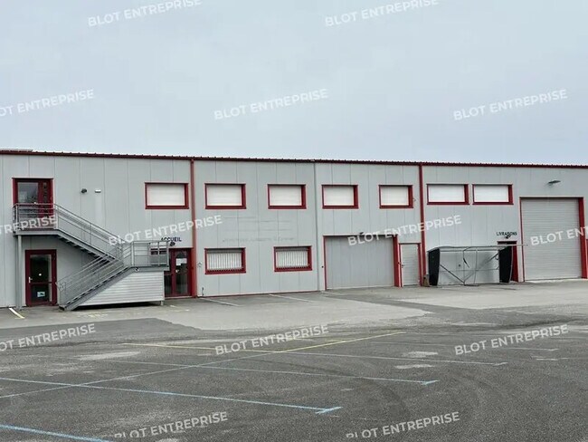Plus de détails pour Bureau, Industriel/Logistique à louer