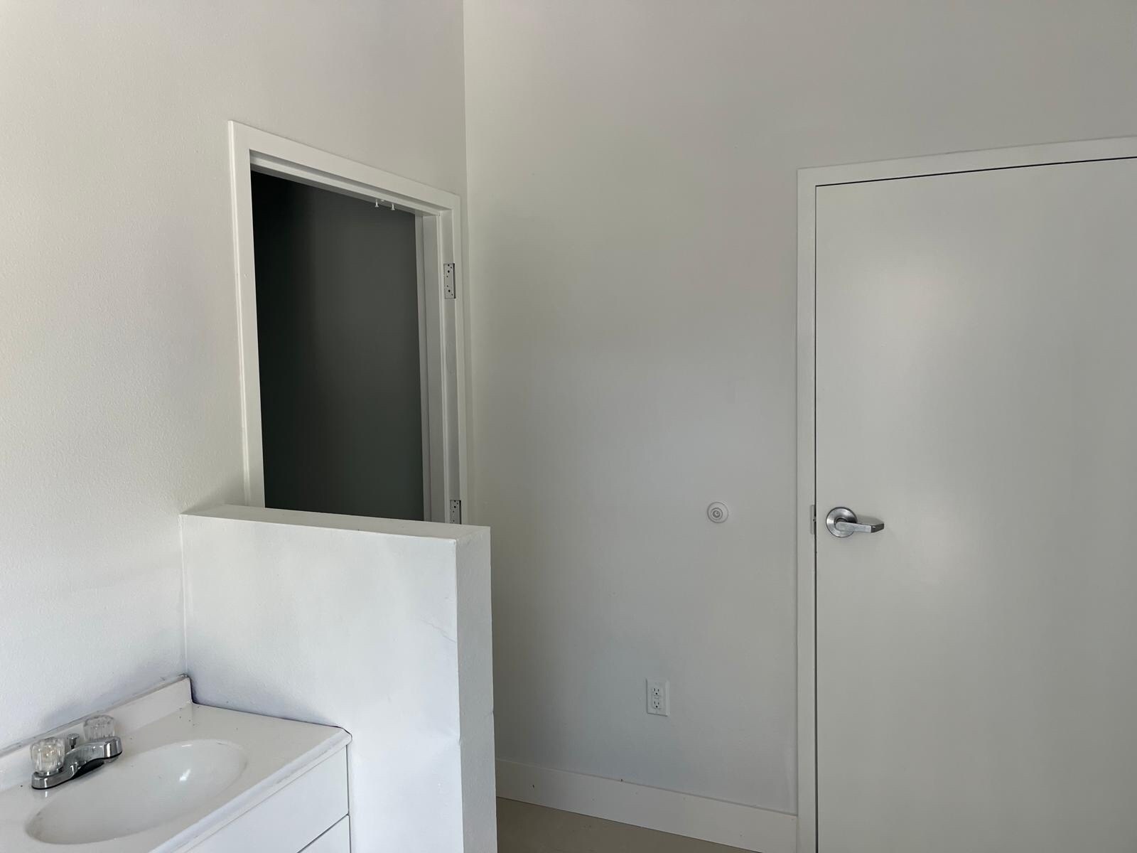 6801-6925 W Colonial Dr, Orlando, FL à louer Photo intérieure– Image 1 sur 5