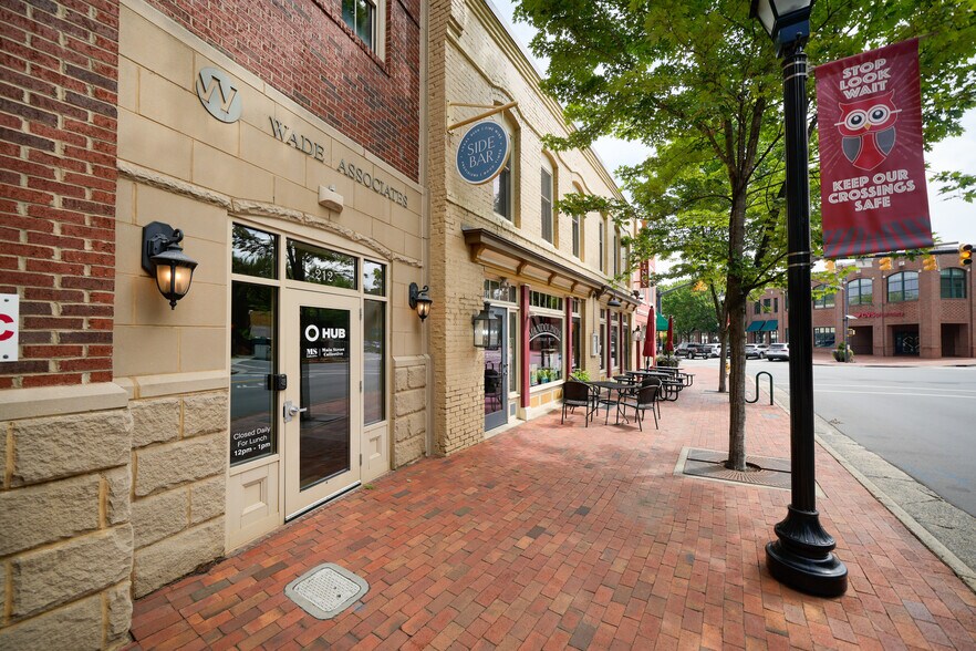 206-212 N Main St, Davidson, NC à vendre - Photo de l’immeuble – Image 3 sur 12