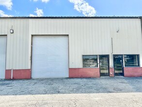 5468 Williamsburg Dr, Punta Gorda, FL à louer Photo intérieure– Image 1 sur 2