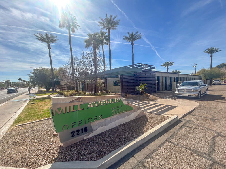 2210 S Mill Ave, Tempe, AZ à louer - Photo de l’immeuble – Image 2 sur 7