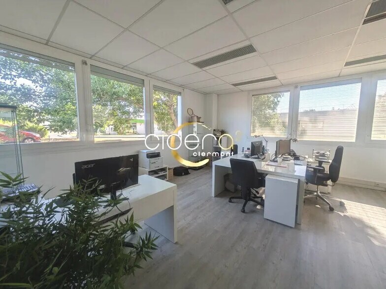 Bureau dans Clermont-Ferrand à louer - Photo de l’immeuble – Image 2 sur 5