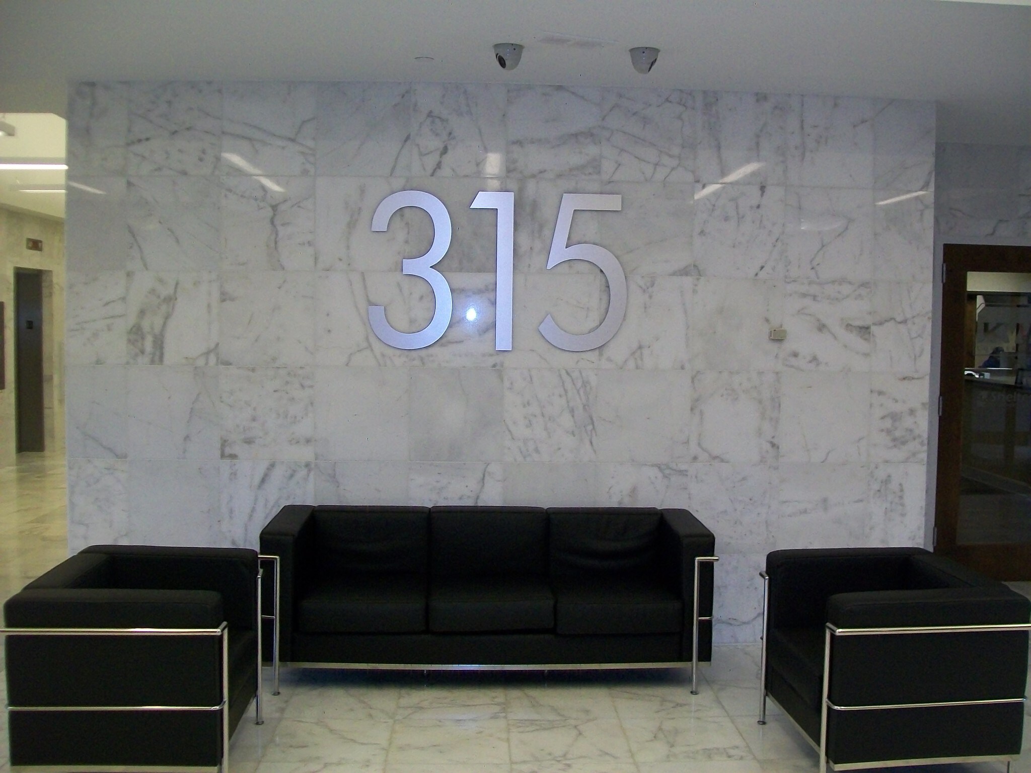 315 W Ponce de Leon Ave, Decatur, GA à louer Photo principale– Image 1 sur 8