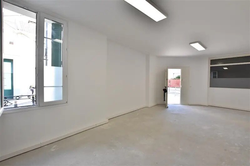 Bureau dans Saint-Ouen-sur-Seine à louer - Photo de l’immeuble – Image 3 sur 9