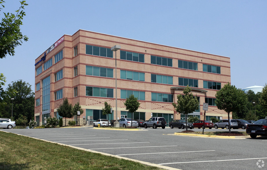 125 Woodstream Blvd, Stafford, VA à louer - Photo de l’immeuble – Image 2 sur 3