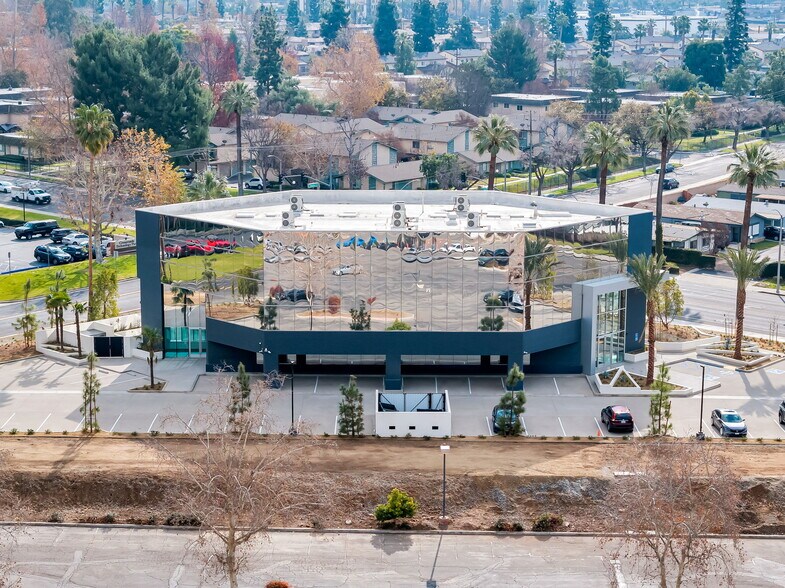 1533 Spruce St, Riverside, CA à louer - Photo de l’immeuble – Image 3 sur 6
