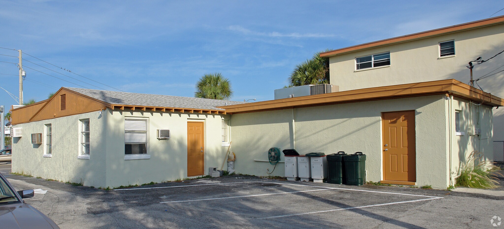 5995 Gulf Winds Dr, Saint Petersburg, FL à vendre Photo de l’immeuble– Image 1 sur 2