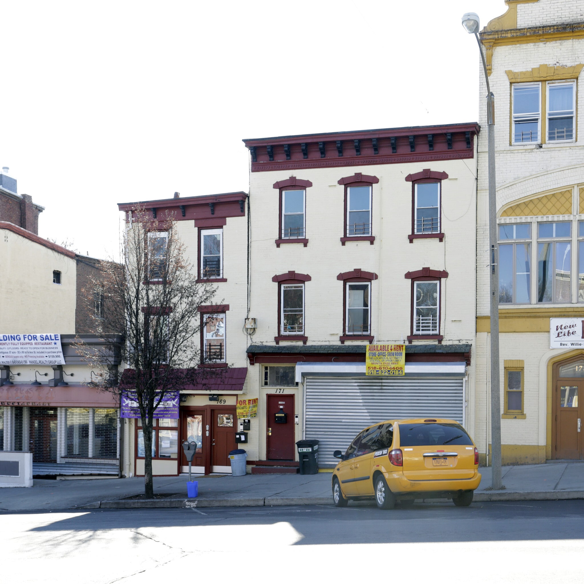 169 Broadway, Newburgh, NY à louer Photo principale– Image 1 sur 5