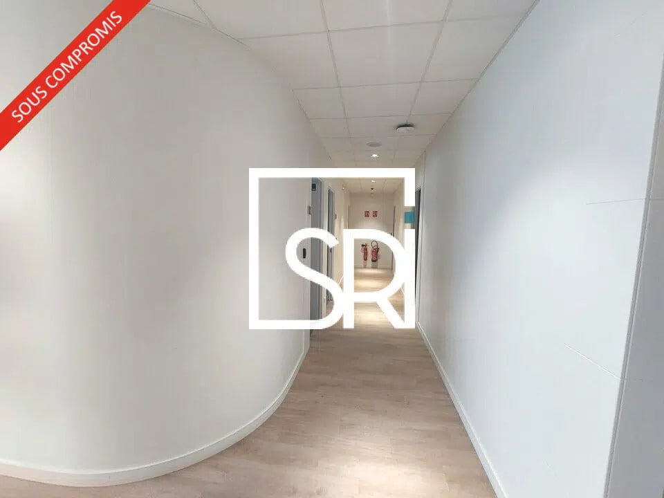 Bureau dans Aubière à louer Photo de l’immeuble– Image 1 sur 11
