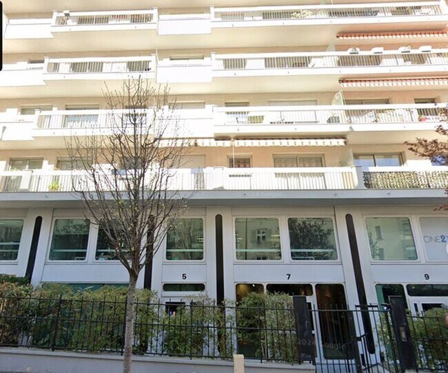 Plus de détails pour 5 Rue Ybry, Neuilly-sur-Seine - Logement à vendre