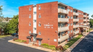 Plus de détails pour 3809 Clarks Ln, Baltimore, MD - Logement à vendre