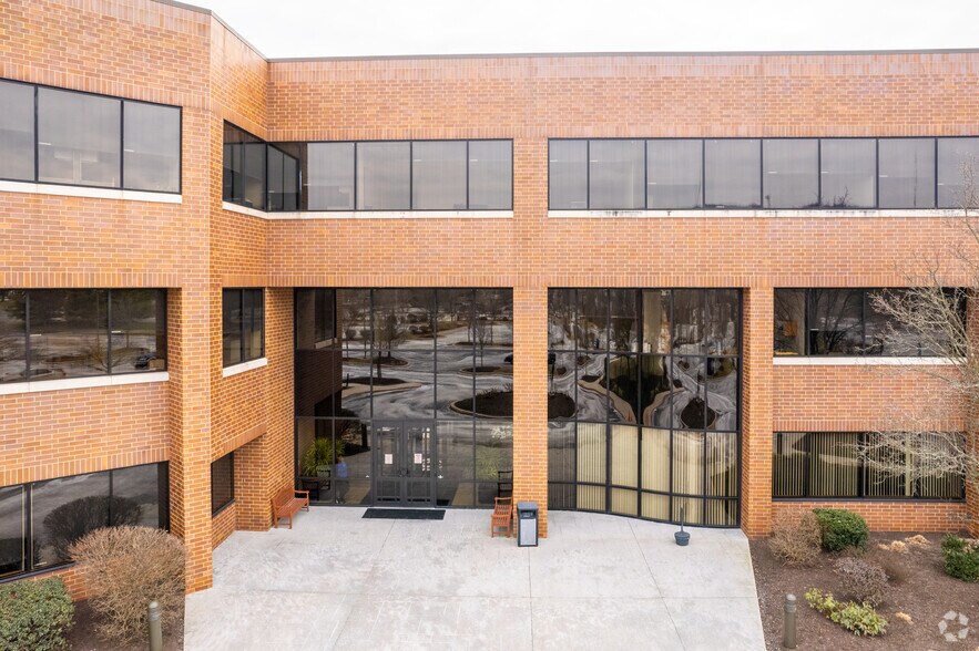 3773 Corporate Pky, Center Valley, PA à louer - Photo de l’immeuble – Image 3 sur 7