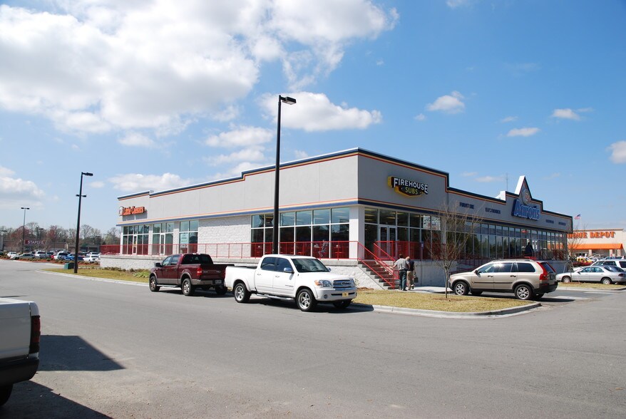 1935 E Victory Dr, Savannah, GA à louer - Photo principale – Image 3 sur 3