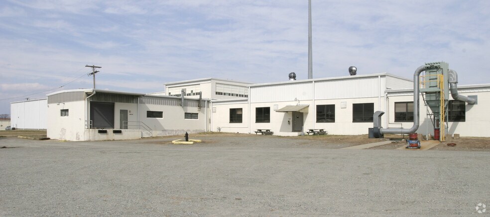 900D Jefferson Ave, Newport News, VA à louer - Photo de l’immeuble – Image 1 sur 9