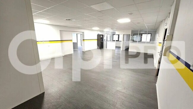 Plus de détails pour Bureau à louer