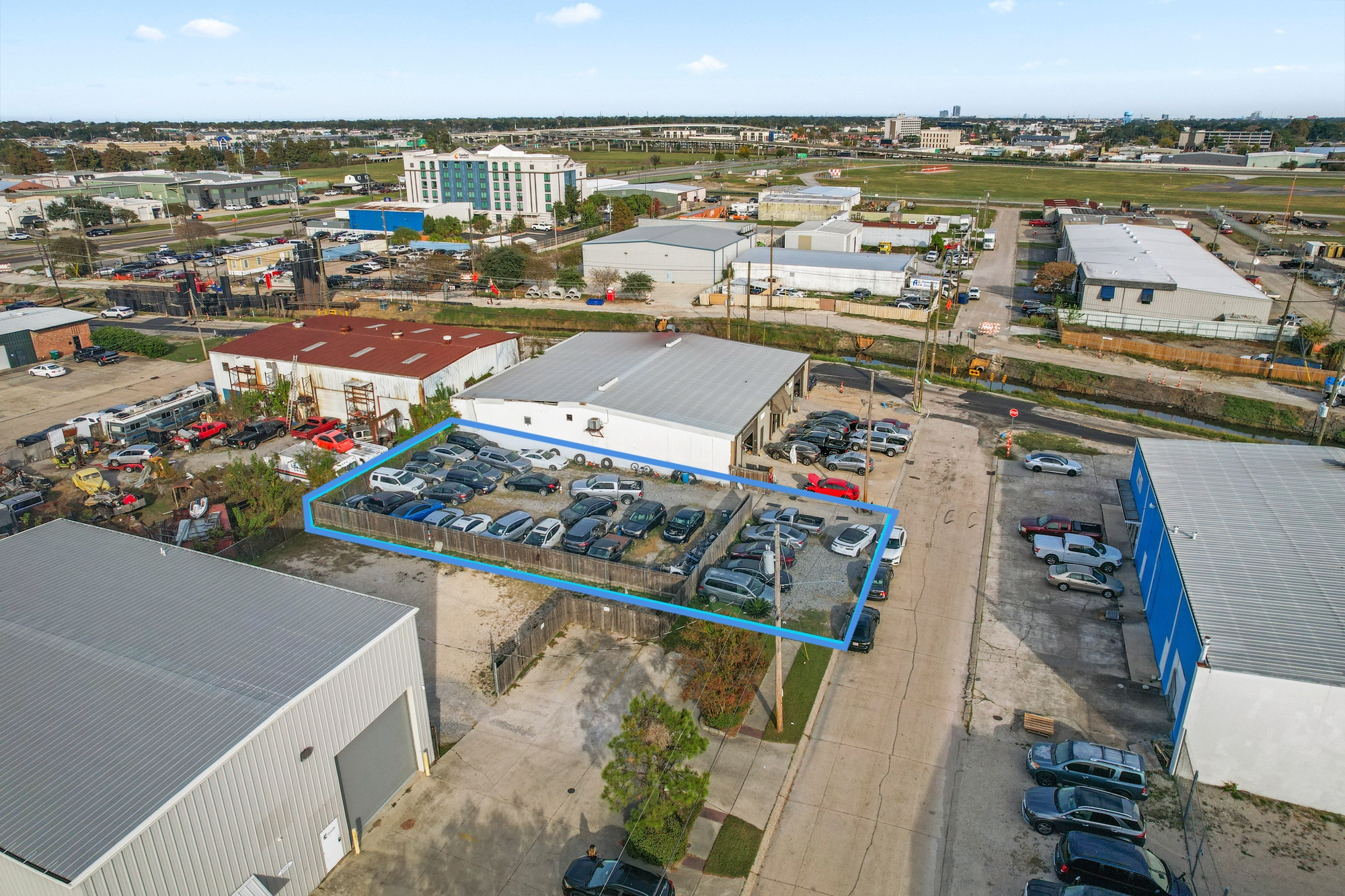 Carroll St, Kenner, LA à vendre Photo principale– Image 1 sur 3
