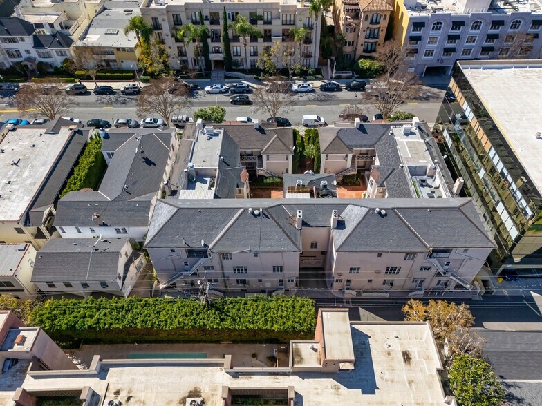 132 S Spalding Dr, Beverly Hills, CA à vendre - Photo de l’immeuble – Image 2 sur 28