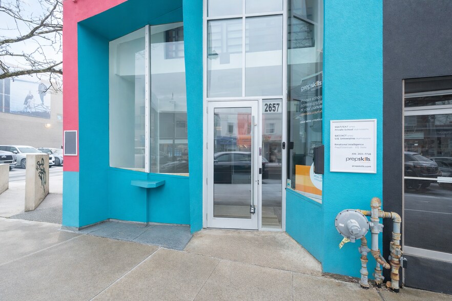 2657 Yonge St, Toronto, ON à louer - Photo de l’immeuble – Image 3 sur 6