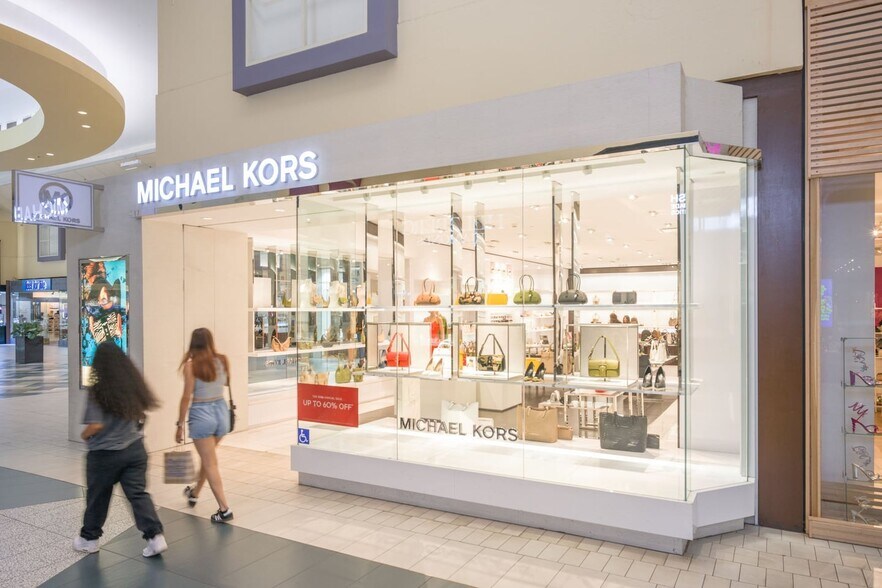 2701 Ming Ave, Bakersfield, CA à louer - Photo intérieure – Image 3 sur 6