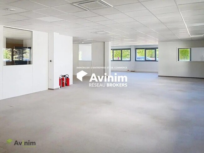 Plus de détails pour Bureau à louer