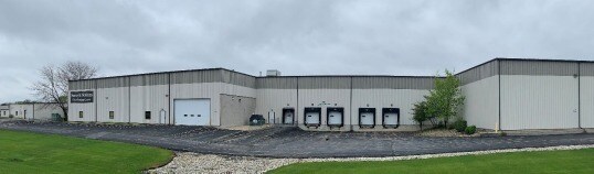 333 Beichl Ave, Beaver Dam, WI à louer - Photo de l’immeuble – Image 2 sur 5
