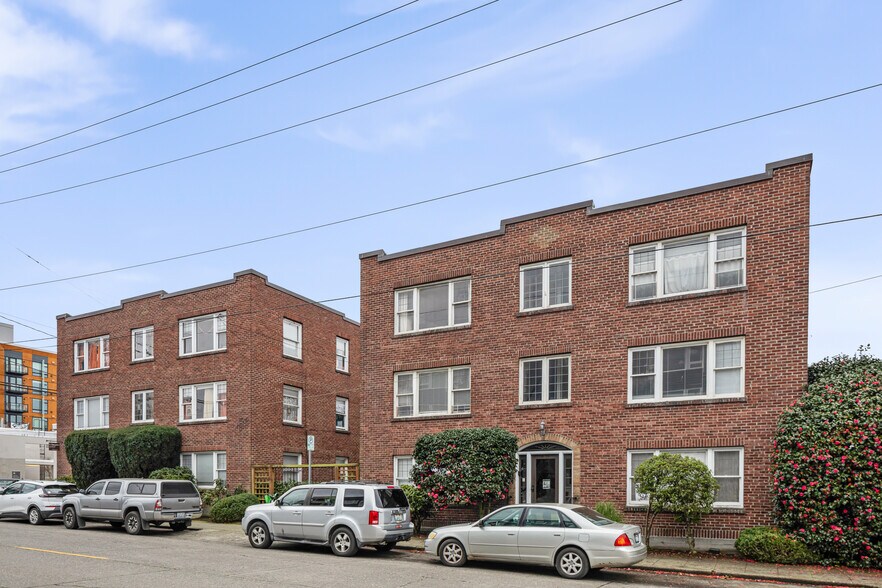 4319 SW Oregon St, Seattle, WA à vendre - Photo principale – Image 1 sur 46