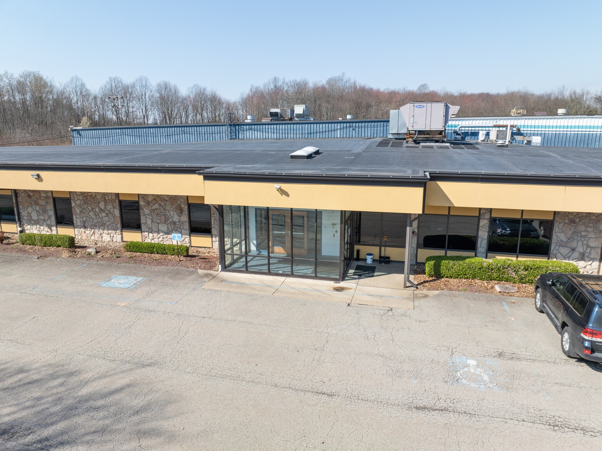 501 Mosside Blvd, North Versailles, PA à louer Photo de l’immeuble– Image 1 sur 8