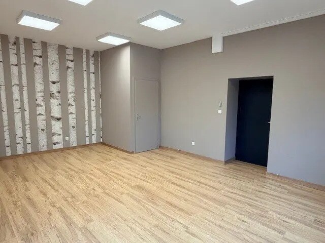 Bureau dans Chalon-sur-Saône à louer - Photo intérieure – Image 2 sur 5