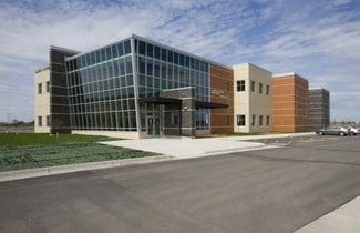 Plus de détails pour 4776 S 28th Ave, Fargo, ND - Bureau à louer