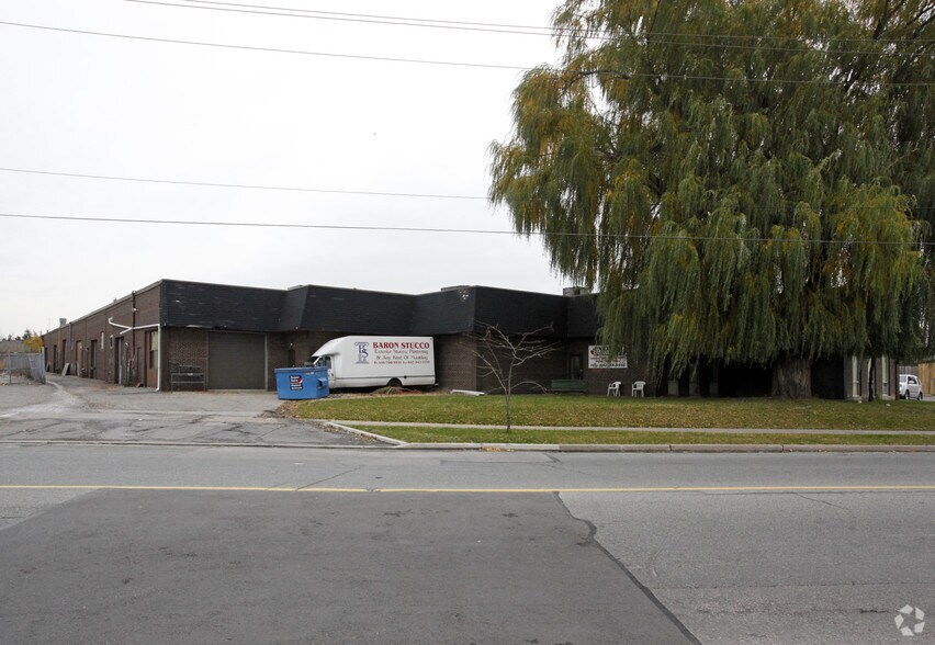 101 Oakdale Rd, Toronto, ON à louer - Photo de l’immeuble – Image 2 sur 3