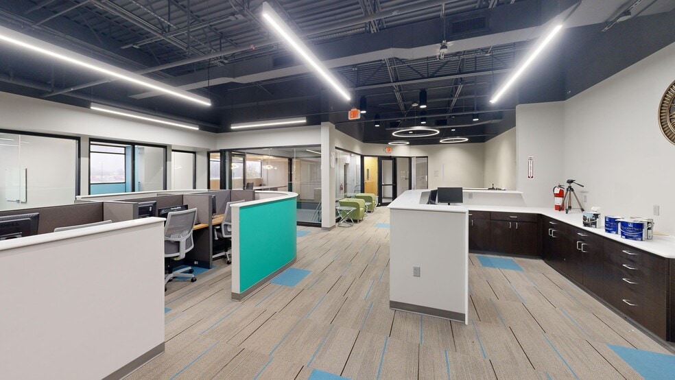 5001 US Highway 30 W, Fort Wayne, IN à louer - Photo intérieure – Image 3 sur 22