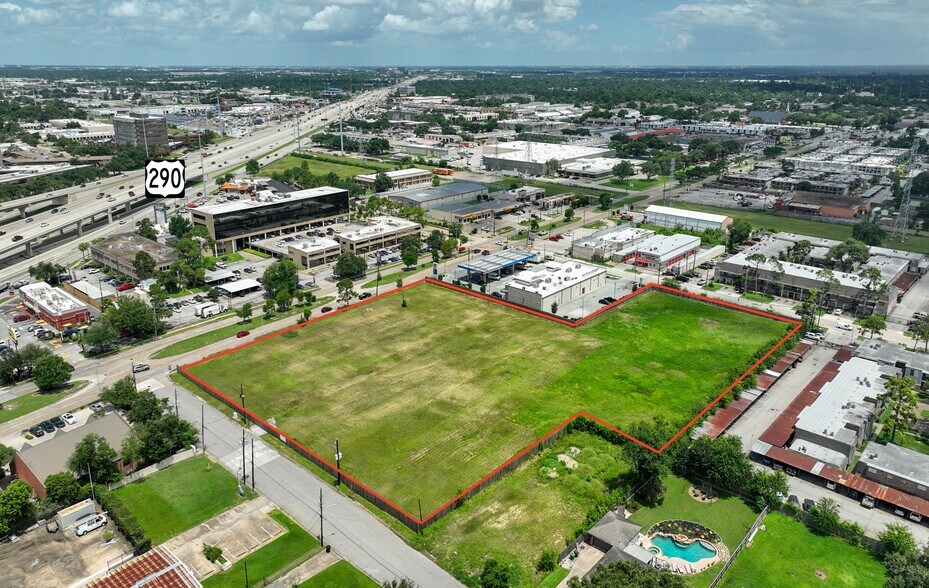 2800 Mangum Rd, Houston, TX à vendre - Photo de l’immeuble – Image 1 sur 3