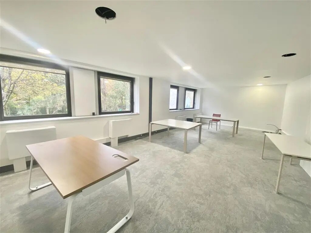 Bureau dans Levallois-Perret à louer Photo de l’immeuble– Image 1 sur 10