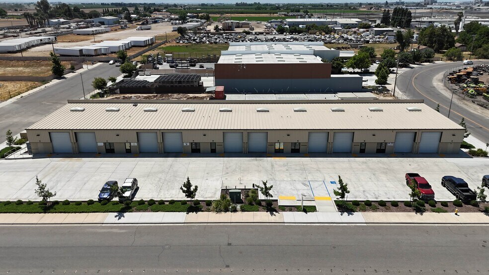 1601-1621 Olympic Dr, Turlock, CA à louer - Photo de l’immeuble – Image 1 sur 9
