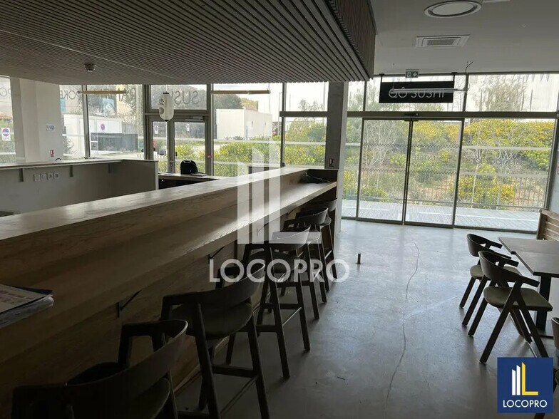 Local commercial dans La Ciotat à louer - Photo de l’immeuble – Image 3 sur 5