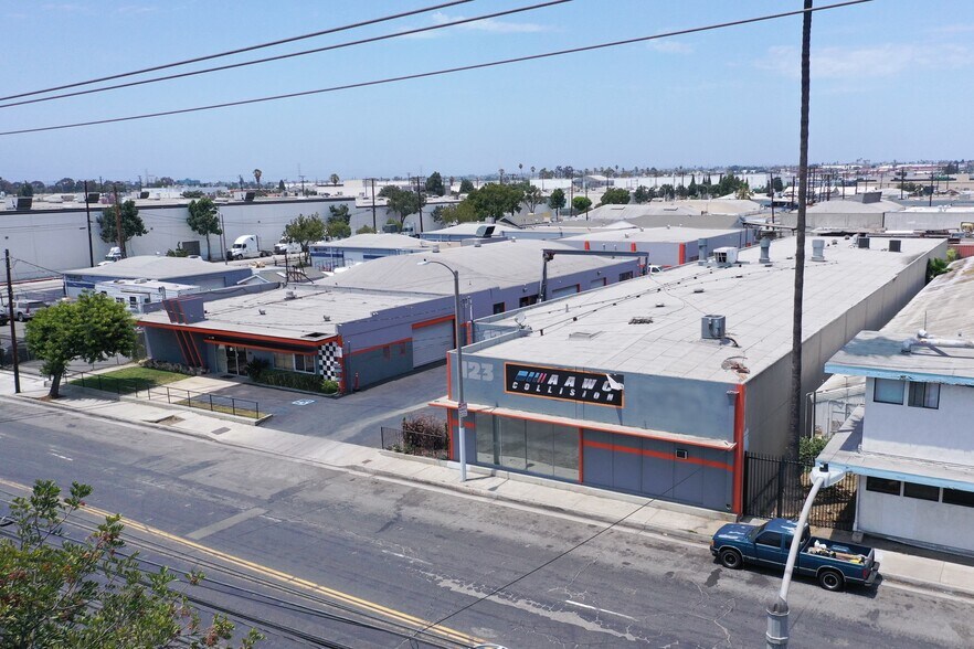 123 E Gardena Blvd, Gardena, CA à louer - Photo de l’immeuble – Image 1 sur 1