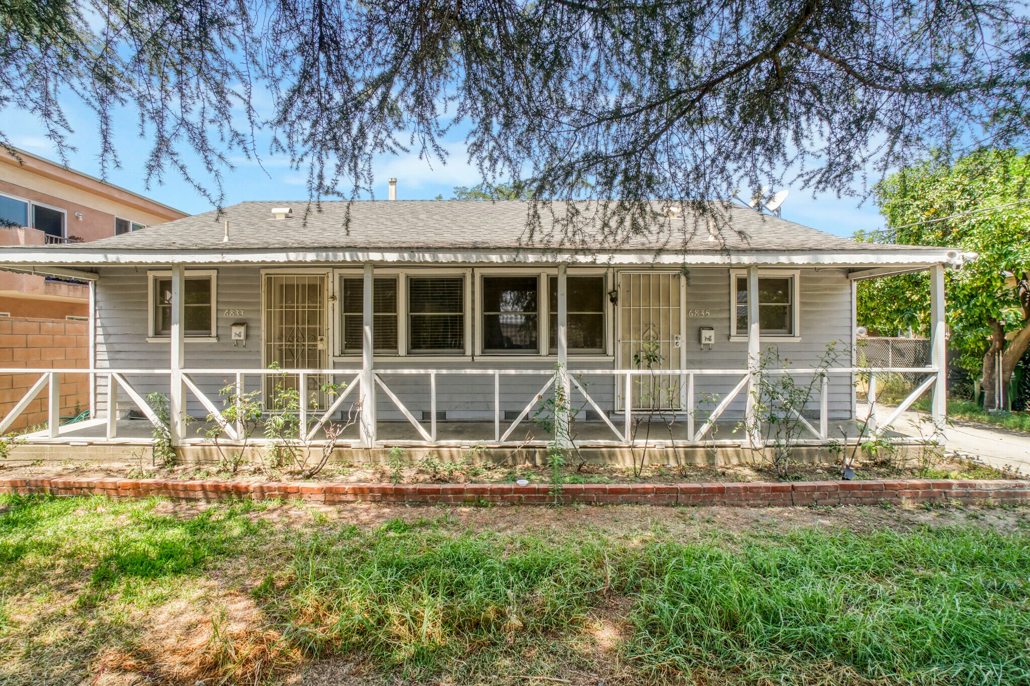6833 Simpson Ave, North Hollywood, CA à vendre Photo de l’immeuble– Image 1 sur 29