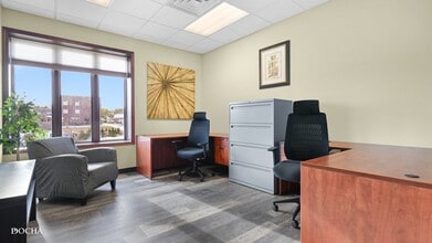 123 W Washington St, Oswego, IL à louer Photo de l’immeuble– Image 1 sur 3