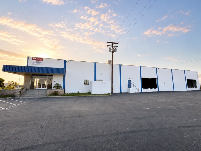 6909 E Washington Blvd, Montebello, CA à louer - Photo de l’immeuble – Image 3 sur 15