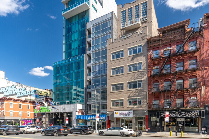 89 Bowery, New York, NY à vendre - Photo de l’immeuble – Image 2 sur 11