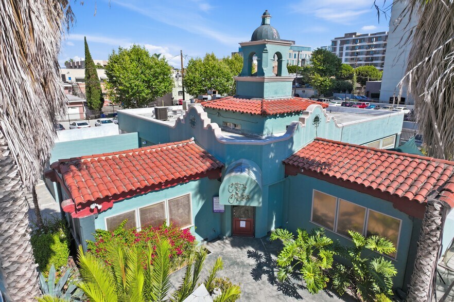 782 Pacific Ave, Long Beach, CA à vendre - Photo de l’immeuble – Image 1 sur 17