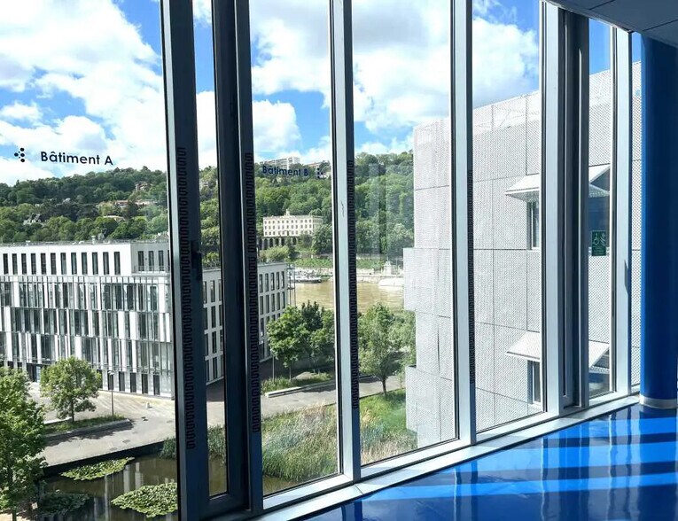 Bureau dans Lyon à louer - Photo de l’immeuble – Image 1 sur 4