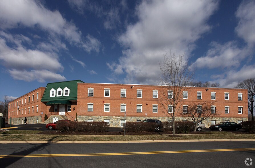 4701 Randolph Rd, Rockville, MD à louer - Photo de l’immeuble – Image 2 sur 7