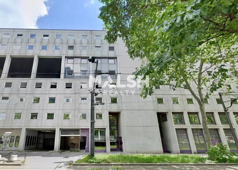 Bureau dans Lyon à louer - Photo de l’immeuble – Image 1 sur 11