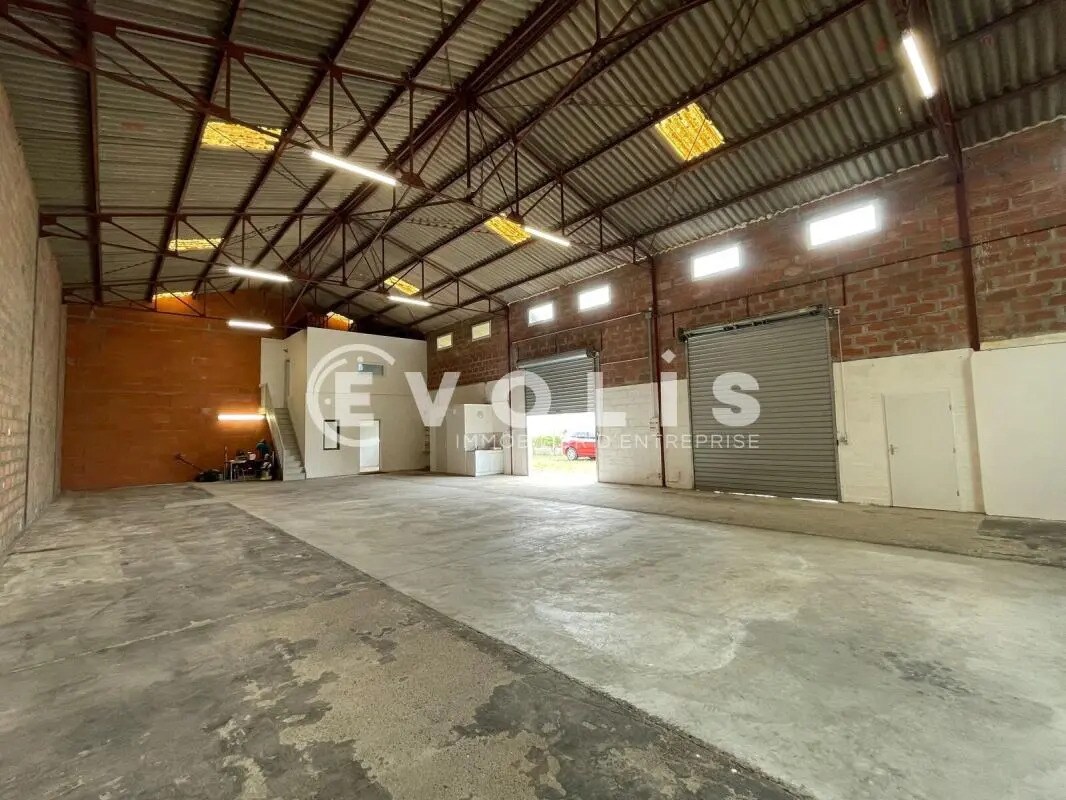 Bureau dans Saint-Médard-en-Jalles à louer Photo intérieure– Image 1 sur 8