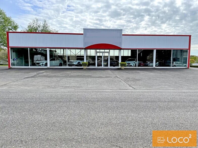 72 Avenue De Rodez, Luc-la-Primaube à louer - Photo de l’immeuble – Image 3 sur 3