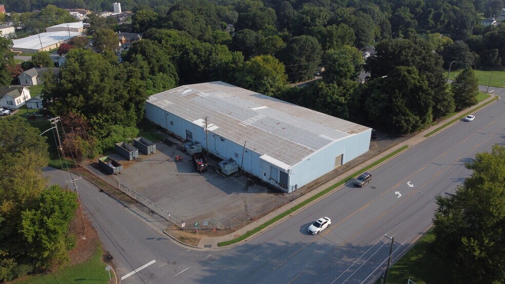 1202 Ozark ave, Gastonia, NC à louer - Photo de l’immeuble – Image 2 sur 9
