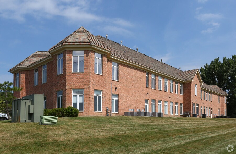 501 N Riverside Dr, Gurnee, IL à louer - Photo de l’immeuble – Image 3 sur 6